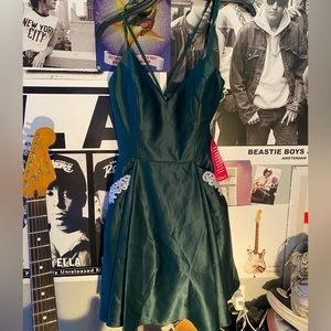 dark green homecoming/formal blondie nites dress, never worn 😮ooooo